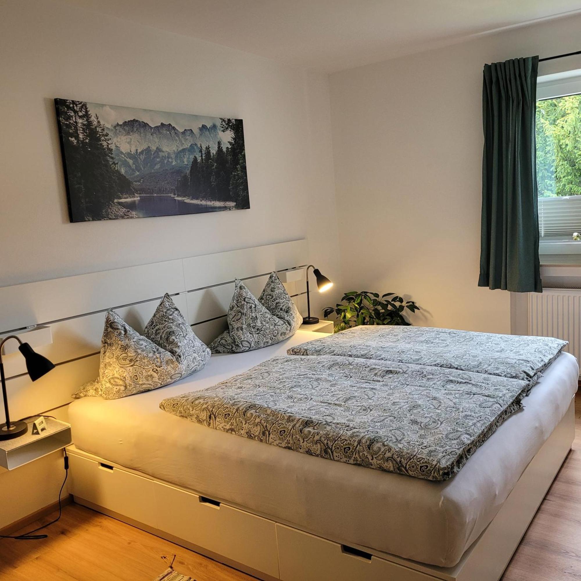 Ferienwohnung Hubert Garmisch-Partenkirchen Exteriör bild